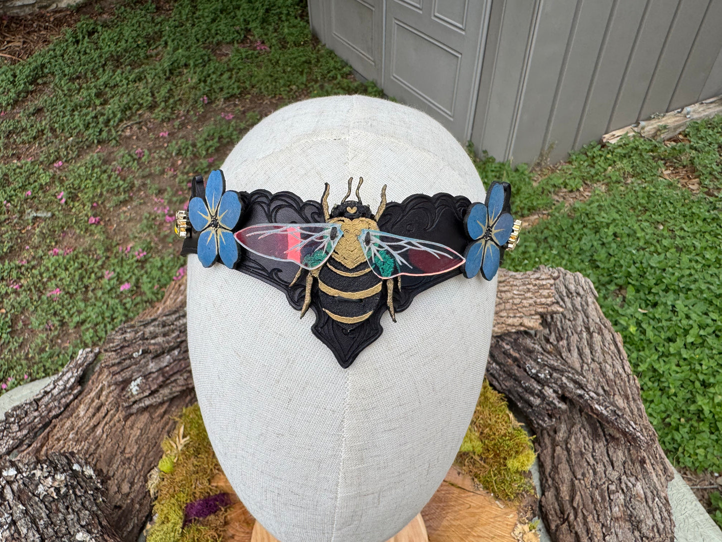 Bumble Bee and Forget-Me-Not Circlet