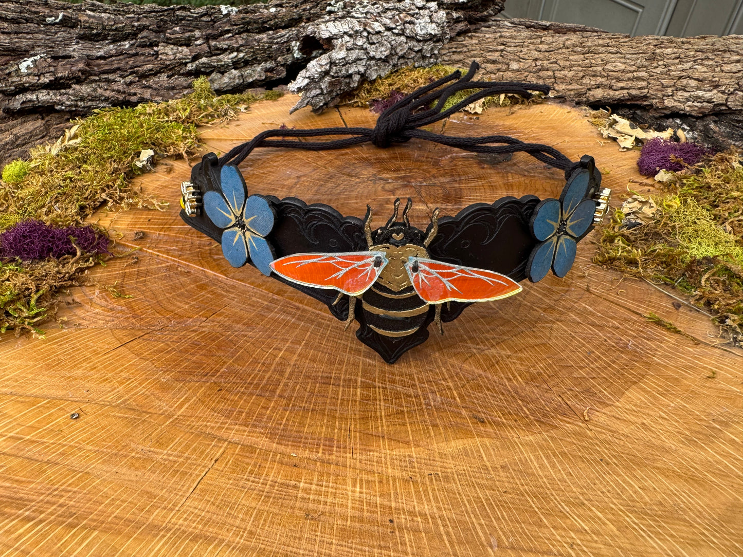 Bumble Bee and Forget-Me-Not Circlet